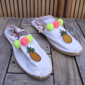 Espadrilles blanches, écusson ananas Taille 39