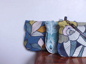Sac demie lune en tissu imprimé et verso beige uni