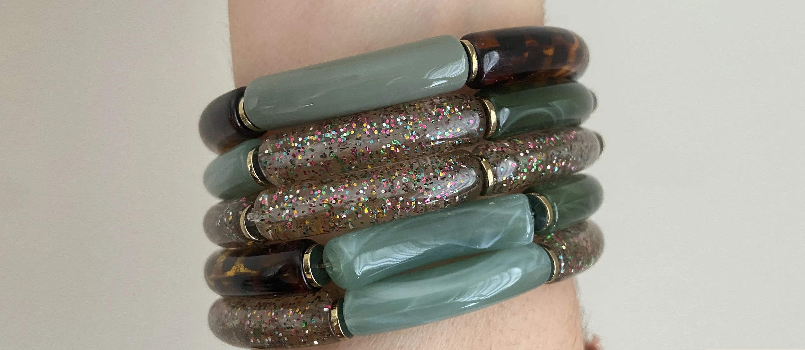 Bracelet artisanal en résine