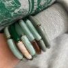 bracelet jonc élastique résine tube vert marron beige