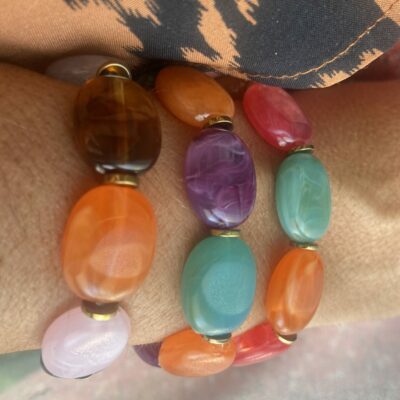 Bracelet élastique perles ovales en résine multicolore orange