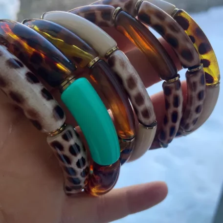 Bracelet jonc résine élastique tube 6 mm savane léopard guépard