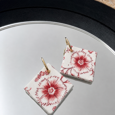 boucles d'oreilles terre argile fleurs roses