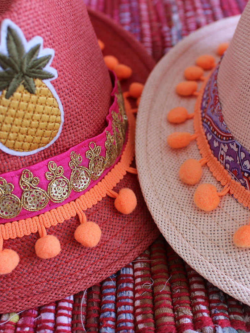 chapeaux customisés ananas et bouddha uniques et originaux